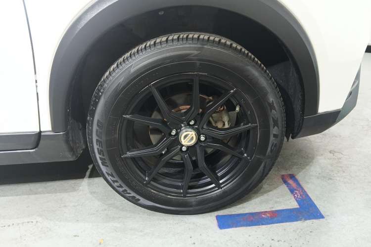 Used Nissan Kicks 2020 1.5L XE Manual Cool Edition Right Front Wheel Hub