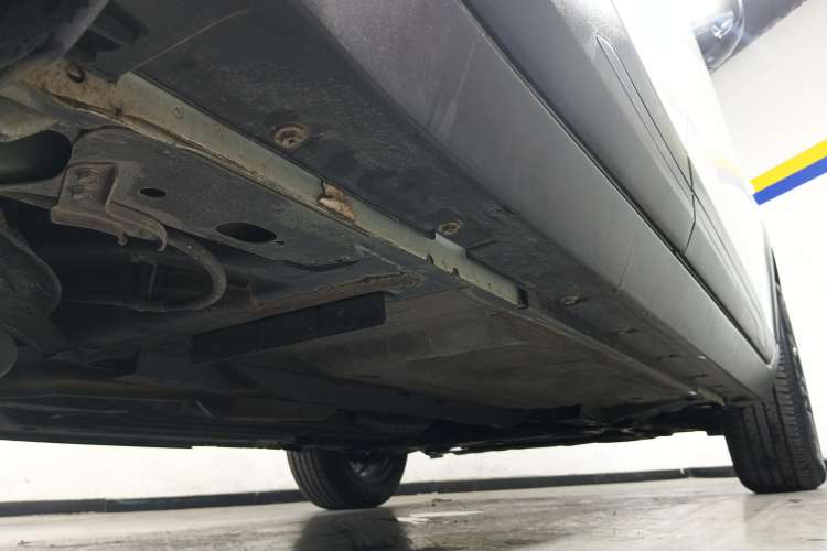 Used Nissan Kicks 2020 1.5L XE Manual Cool Edition Right Side Sill
