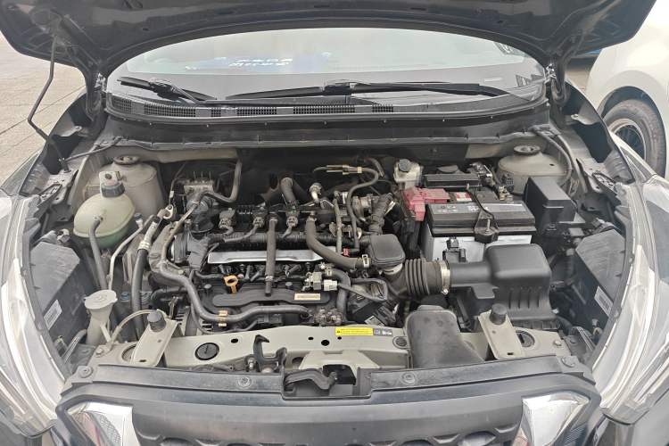 Used Nissan Kicks 2017 1.5L CVT Smart Drive Edition Engine Bay