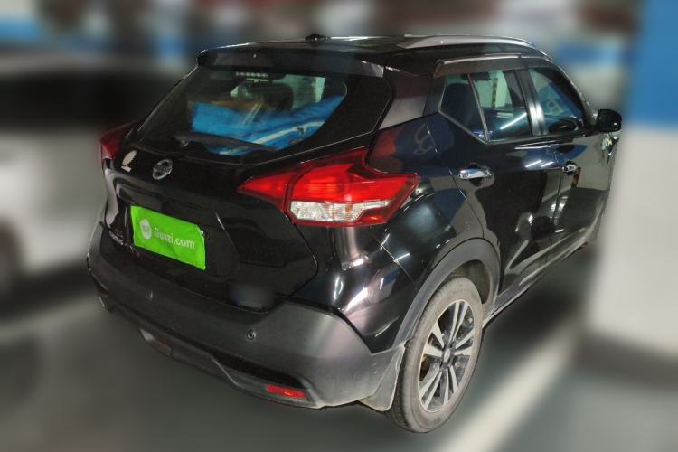 Used Nissan Kicks 2017 1.5L CVT Smart Drive Edition Rear Right 45 Deg