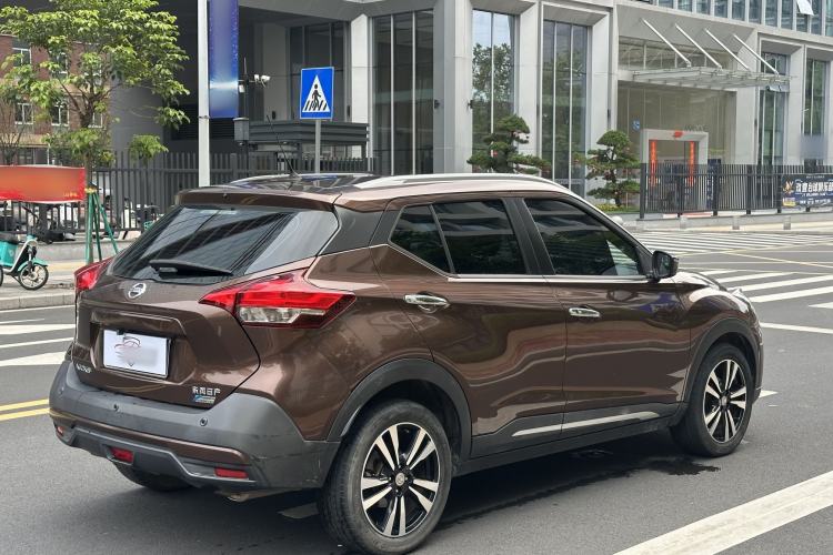 Used Nissan Kicks 2017 1.5L CVT Smart Edition Exterior 5