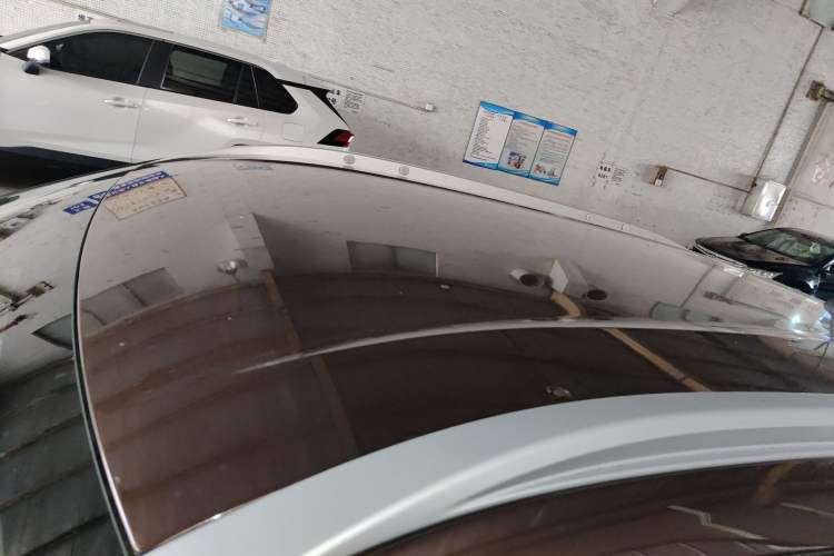 Used Nissan Kicks 2017 1.5L CVT Smart Edition Roof