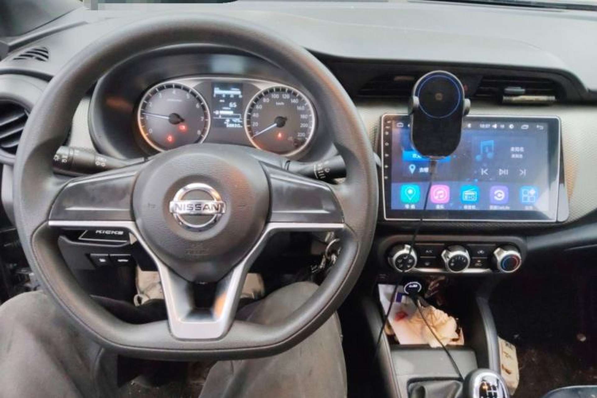 Used Nissan Kicks 2017 1.5L Manual Cool Dynamic Edition Audio And AC Panel