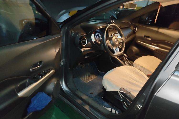 Used Nissan Kicks 2017 1.5L CVT Smart Drive Edition Driver Seat