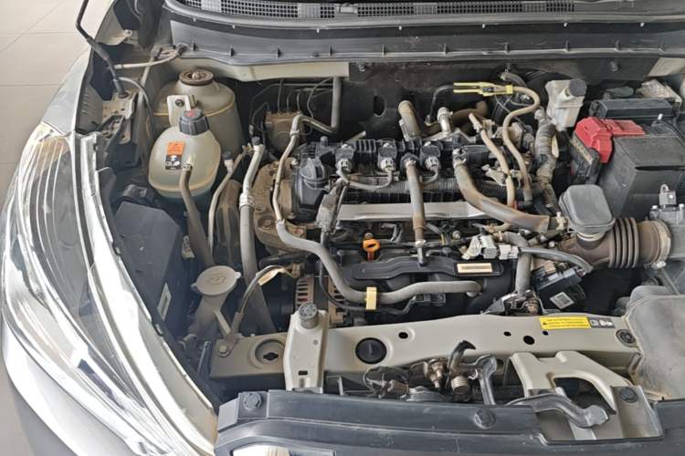 Used Nissan Kicks 2017 1.5L Manual Cool Dynamic Edition Engine Bay Right