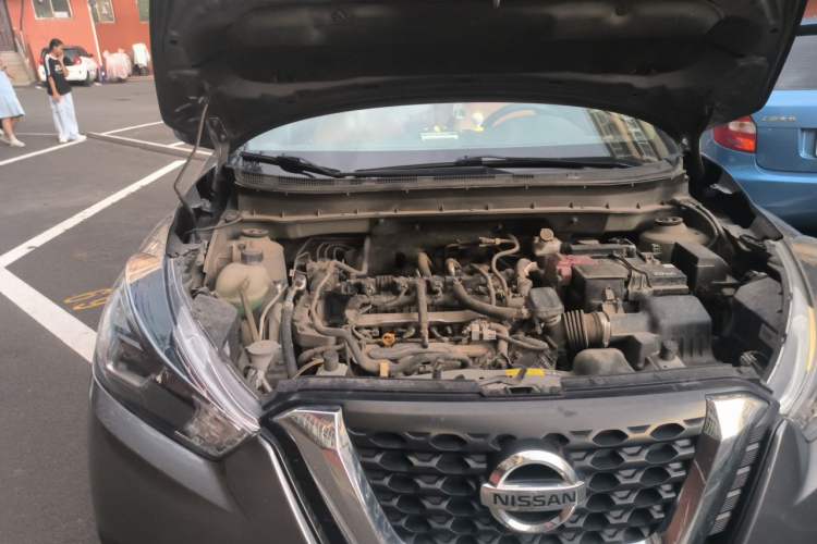 Used Nissan Kicks 2017 1.5L CVT Smart Edition Engine Bay Right