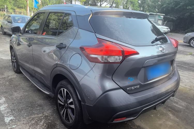Used Nissan Kicks 2017 1.5L Manual Cool Dynamic Edition Exterior 2