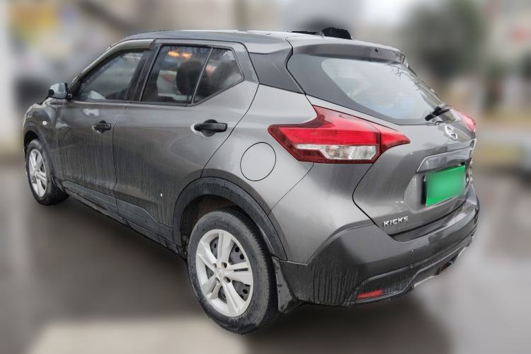 Used Nissan Kicks 2017 1.5L Manual Cool Dynamic Edition Exterior 3