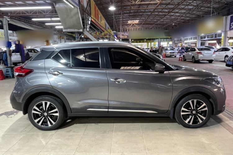 Used Nissan Kicks 2017 1.5L CVT Smart Drive Edition Exterior 3