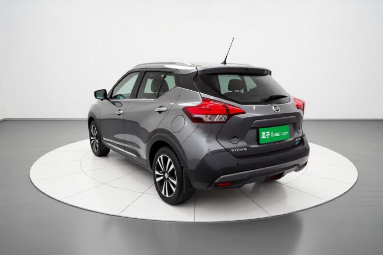Used Nissan Kicks 2017 1.5L CVT Smart Drive Edition Exterior 3