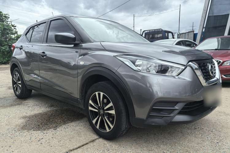 Used Nissan Kicks 2017 1.5L Manual Cool Dynamic Edition Exterior 3