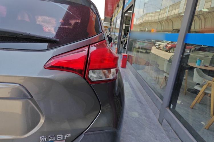 Used Nissan Kicks 2017 1.5L CVT Smart Edition Exterior 3
