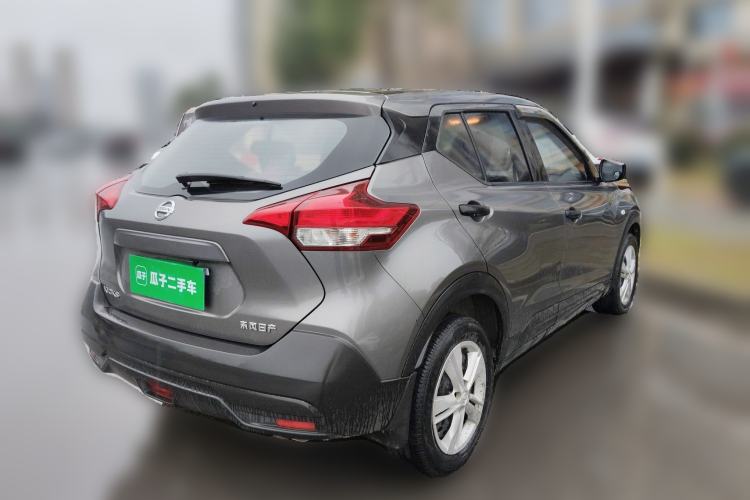 Used Nissan Kicks 2017 1.5L Manual Cool Dynamic Edition Exterior 5