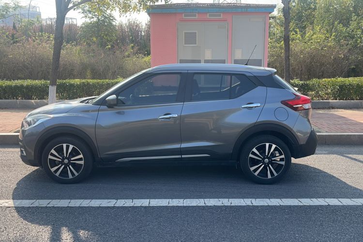 Used Nissan Kicks 2017 1.5L CVT Smart Drive Edition Exterior 5