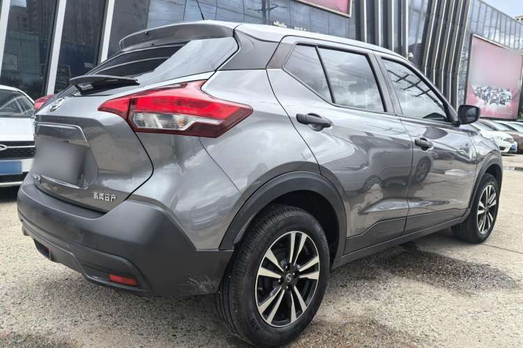 Used Nissan Kicks 2017 1.5L Manual Cool Dynamic Edition Exterior 5