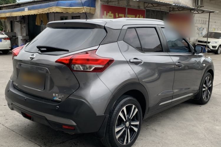 Used Nissan Kicks 2017 1.5L CVT Cool Enjoy Edition Exterior 5