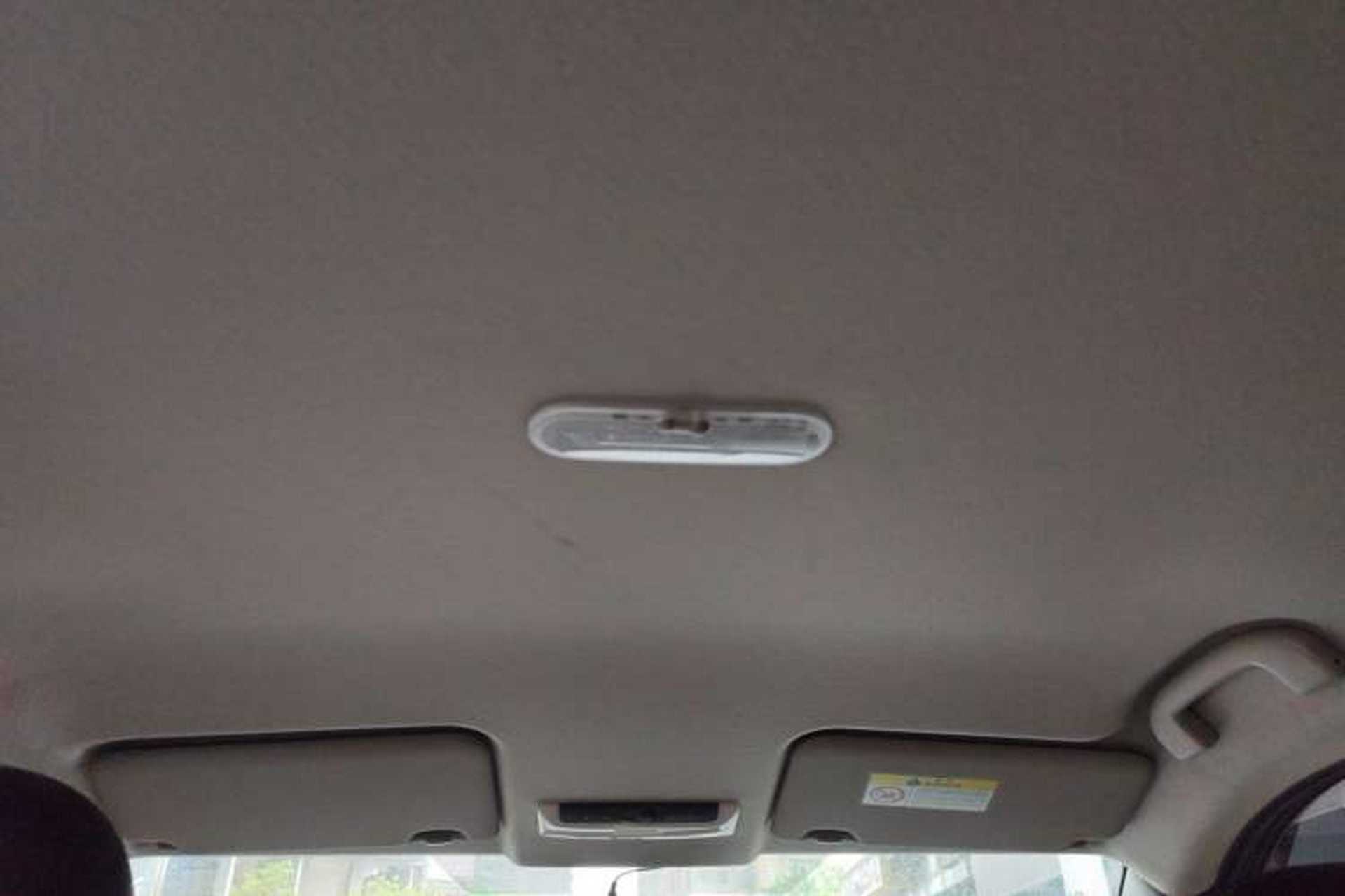 Used Nissan Kicks 2017 1.5L CVT Smart Drive Edition Headliner