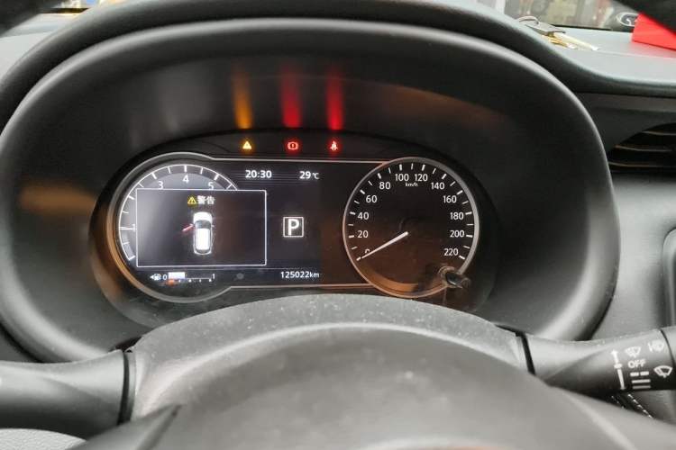 Used Nissan Kicks 2017 1.5L CVT Smart Drive Edition Instrument Cluster