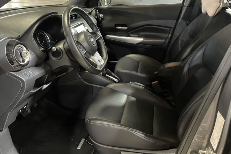 Used Nissan Kicks 2017 1.5L CVT Smart Drive Edition Interior 2