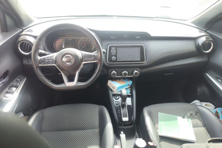 Used Nissan Kicks 2017 1.5L CVT Smart Drive Edition Interior 2