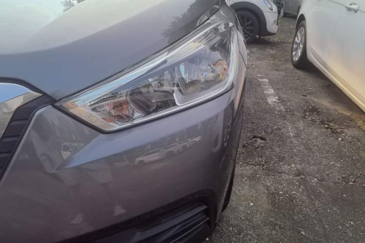 Used Nissan Kicks 2017 1.5L Manual Cool Dynamic Edition Left Front Headlight