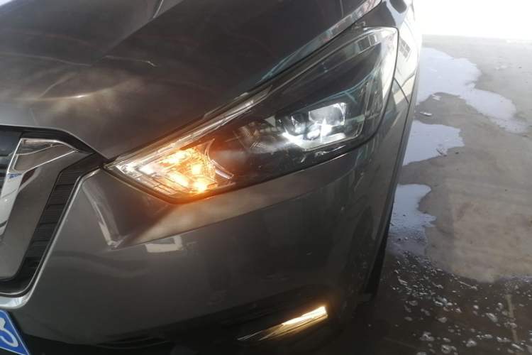 Used Nissan Kicks 2017 1.5L CVT Smart Edition Left Front Headlight