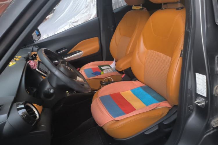 Used Nissan Kicks 2017 1.5L CVT Smart Edition Left Front Seat