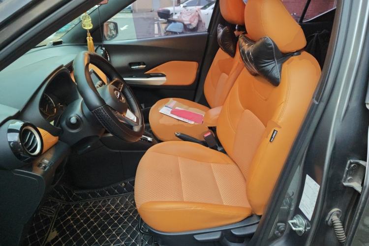 Used Nissan Kicks 2017 1.5L CVT Smart Drive Edition Left Front Seat