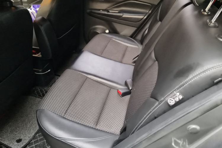 Used Nissan Kicks 2017 1.5L CVT Smart Drive Edition Left Rear Seat