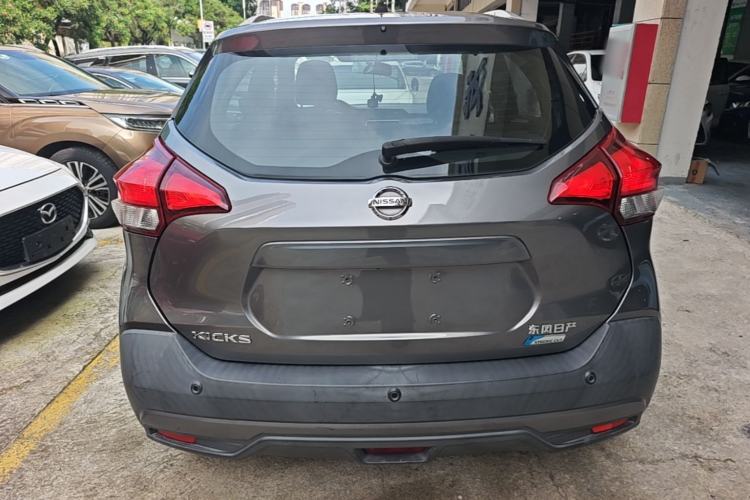 Used Nissan Kicks 2017 1.5L CVT Smart Drive Edition Rear