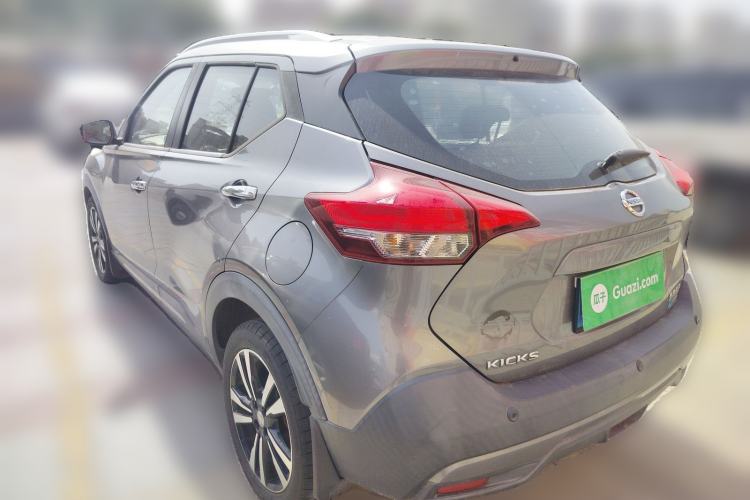 Used Nissan Kicks 2017 1.5L CVT Smart Drive Edition Rear Left 45 Deg