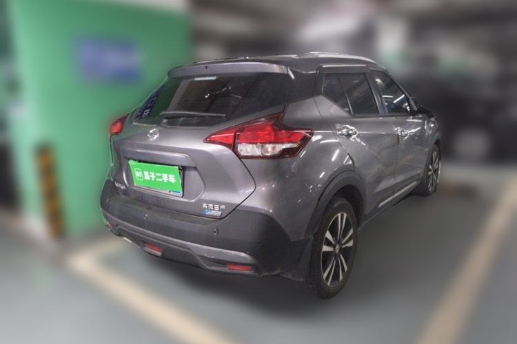 Used Nissan Kicks 2017 1.5L CVT Smart Drive Edition Rear Right 45 Deg