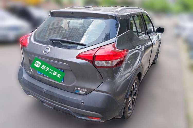 Used Nissan Kicks 2017 1.5L CVT Smart Drive Edition Rear Right 45 Deg