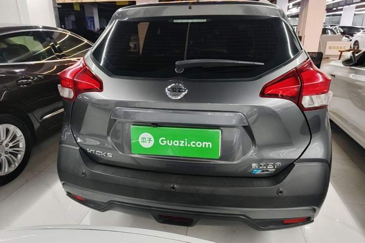 Used Nissan Kicks 2017 1.5L CVT Cool Enjoy Edition Rear
