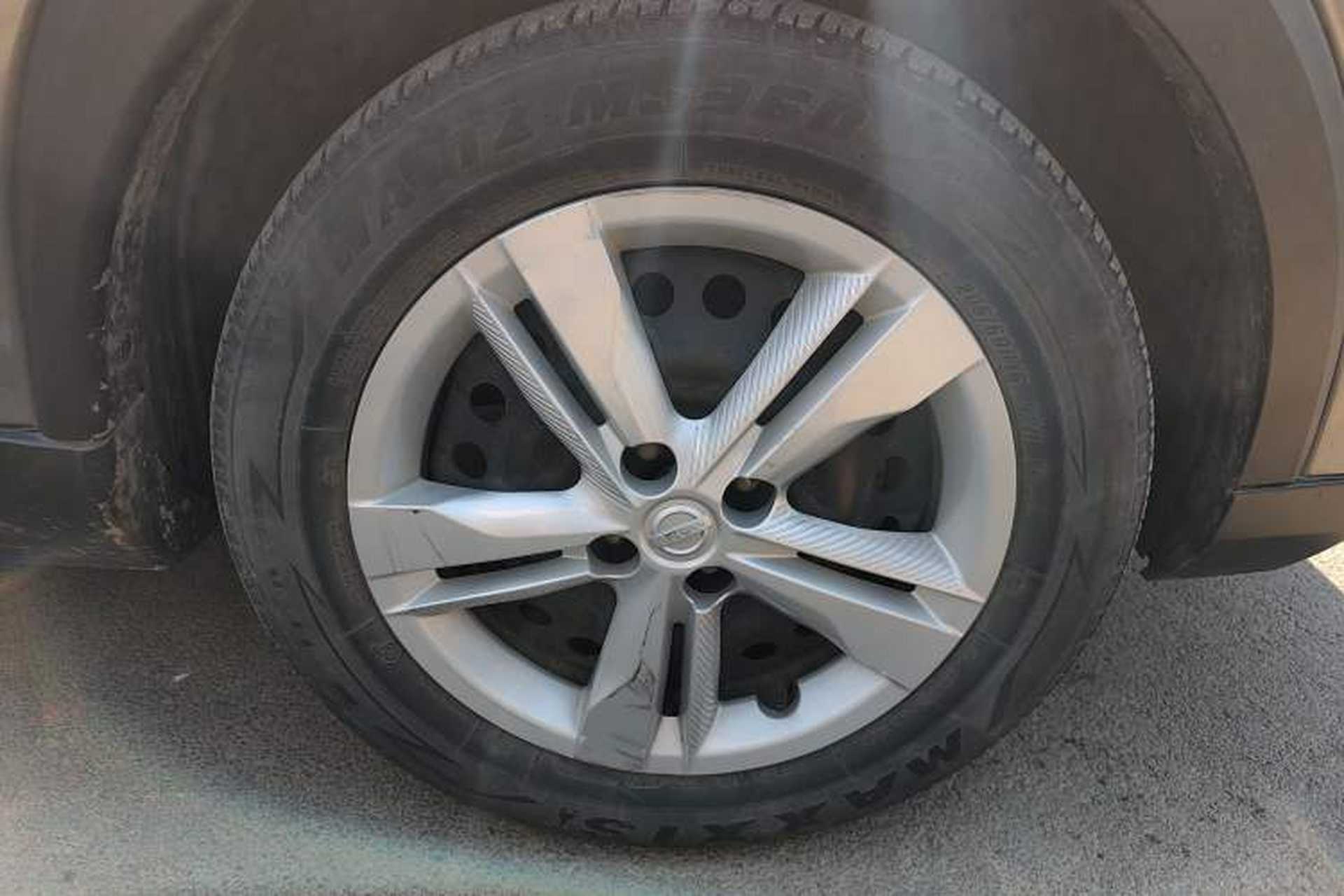 Used Nissan Kicks 2017 1.5L Manual Cool Dynamic Edition Right Front Wheel Hub