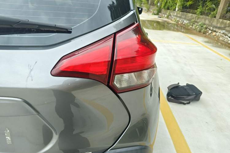 Used Nissan Kicks 2017 1.5L Manual Cool Dynamic Edition Right Rear Taillight