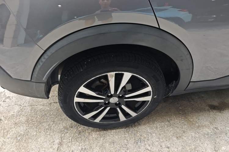 Used Nissan Kicks 2017 1.5L CVT Smart Drive Edition Right Rear Wheel Hub