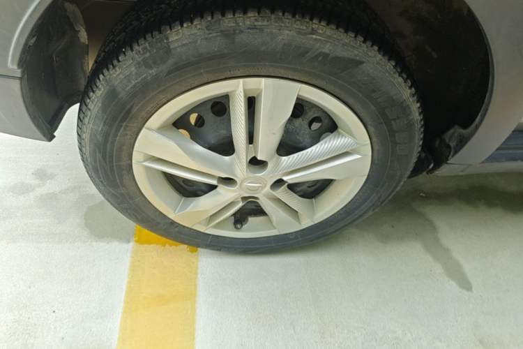 Used Nissan Kicks 2017 1.5L Manual Cool Dynamic Edition Right Rear Wheel Hub