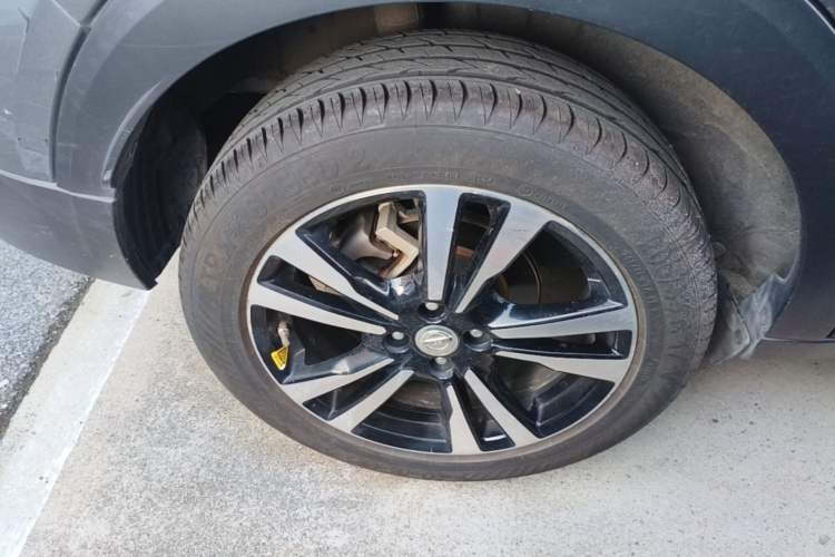 Used Nissan Kicks 2017 1.5L CVT Smart Drive Edition Right Rear Wheel Hub