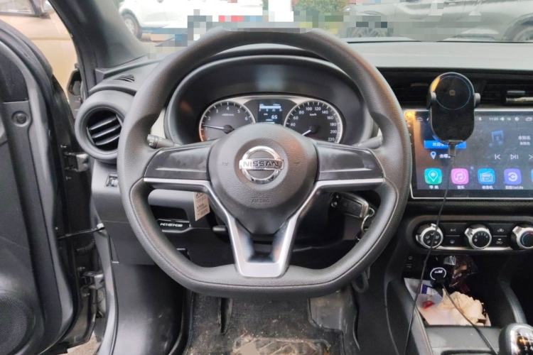 Used Nissan Kicks 2017 1.5L Manual Cool Dynamic Edition Steering Wheel