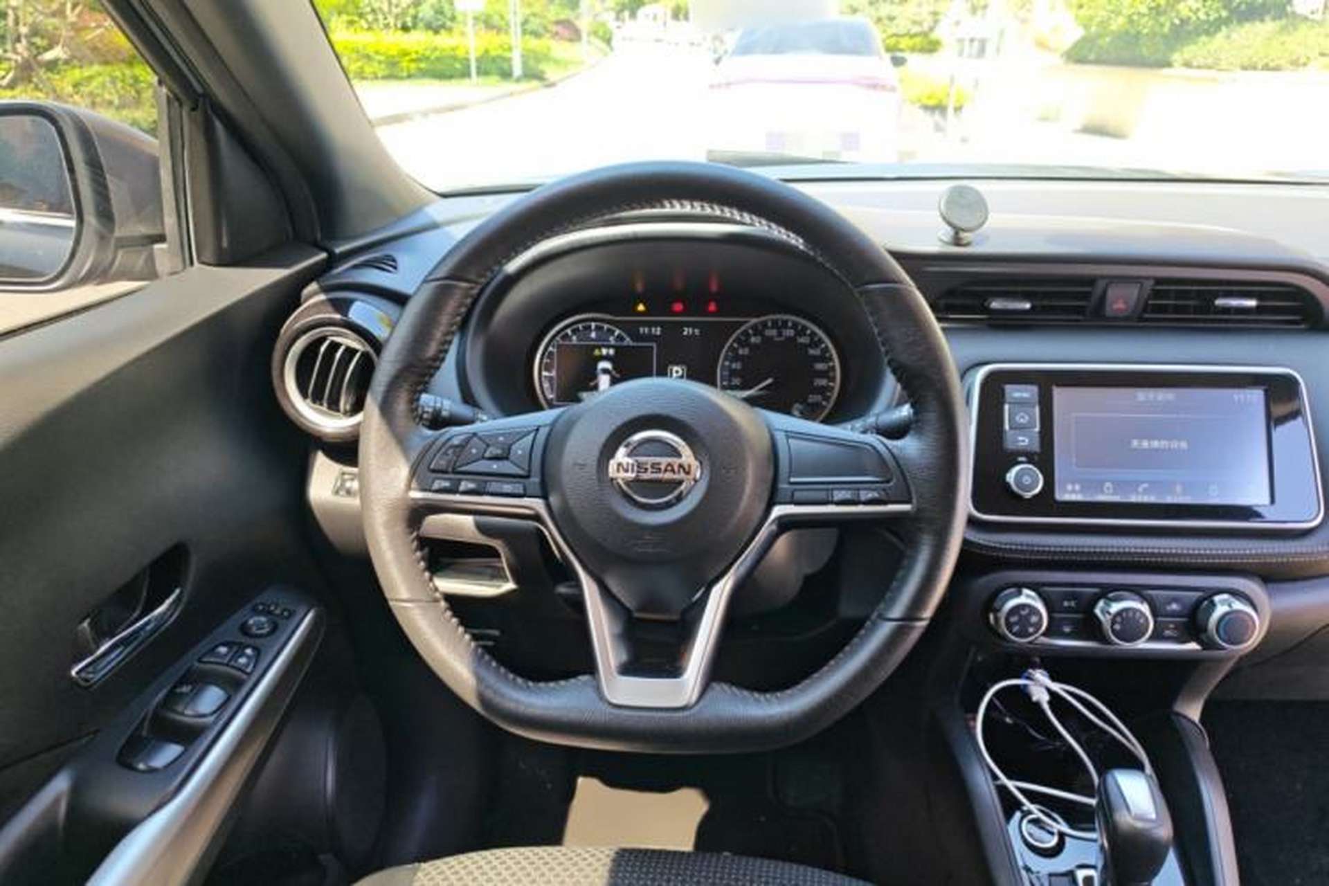 Used Nissan Kicks 2017 1.5L CVT Smart Drive Edition Steering Wheel