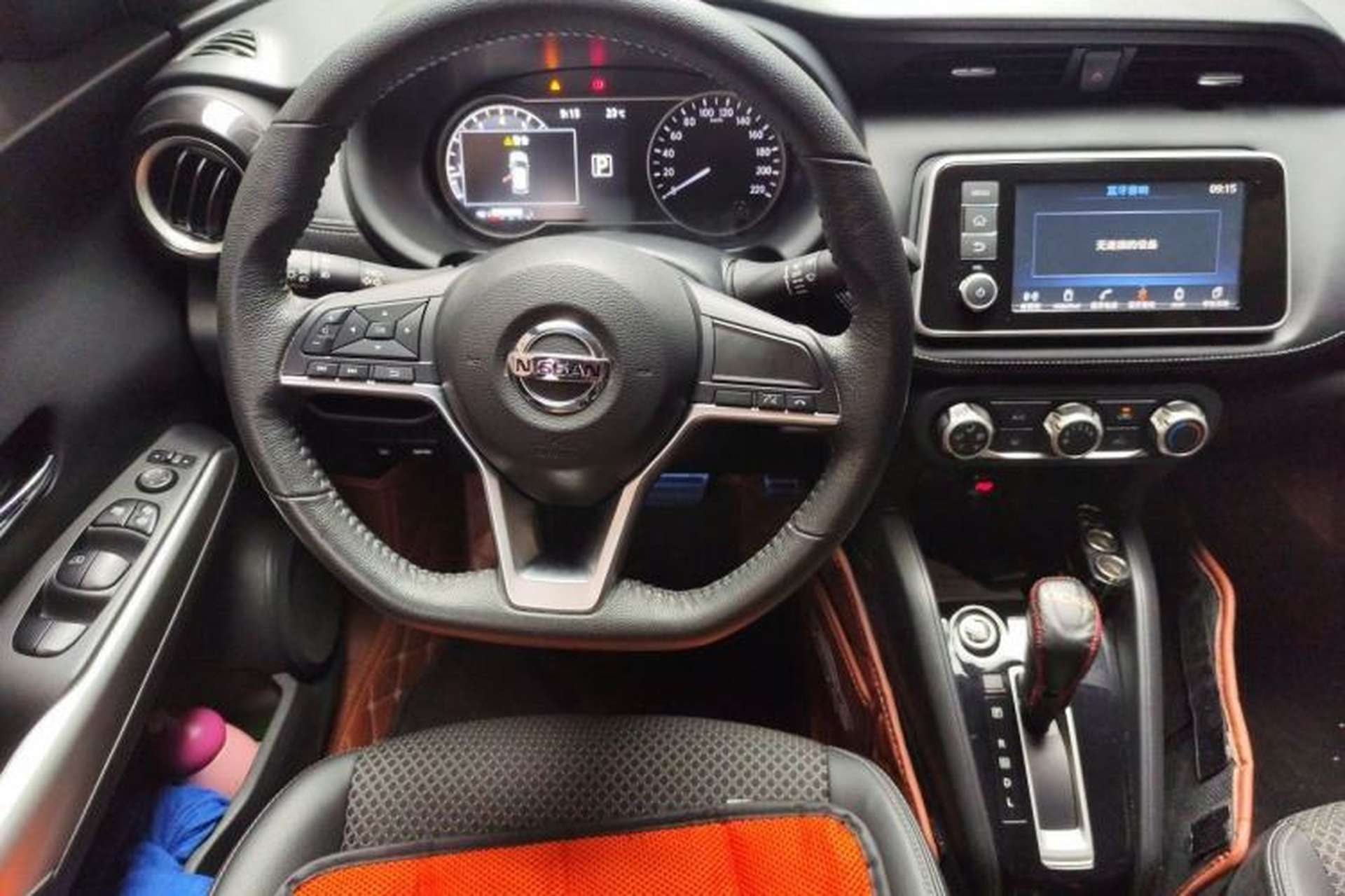 Used Nissan Kicks 2017 1.5L CVT Smart Drive Edition Steering Wheel