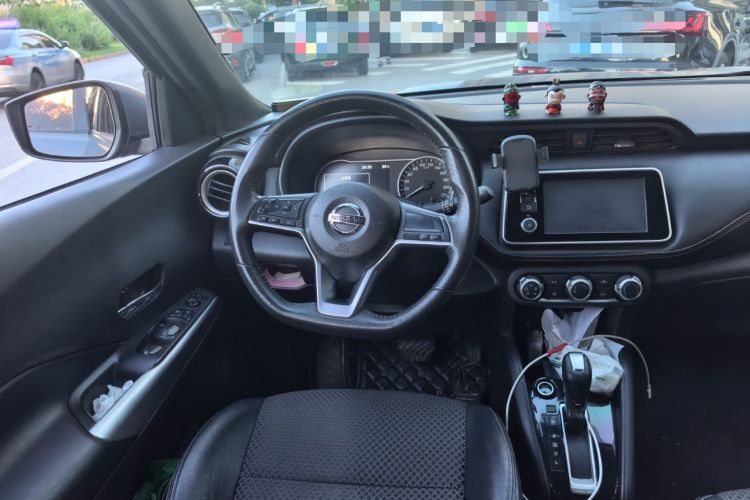 Used Nissan Kicks 2017 1.5L CVT Smart Drive Edition Steering Wheel