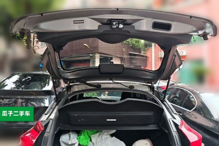 Used Nissan Kicks 2017 1.5L CVT Smart Drive Edition Trunk