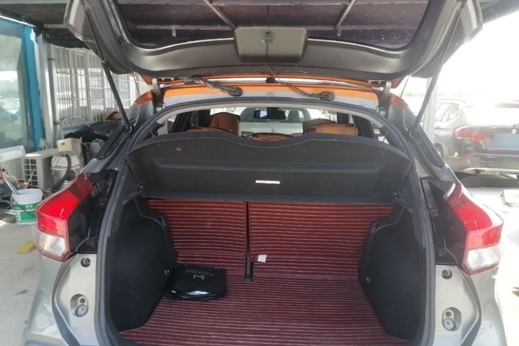 Used Nissan Kicks 2017 1.5L CVT Smart Edition Trunk