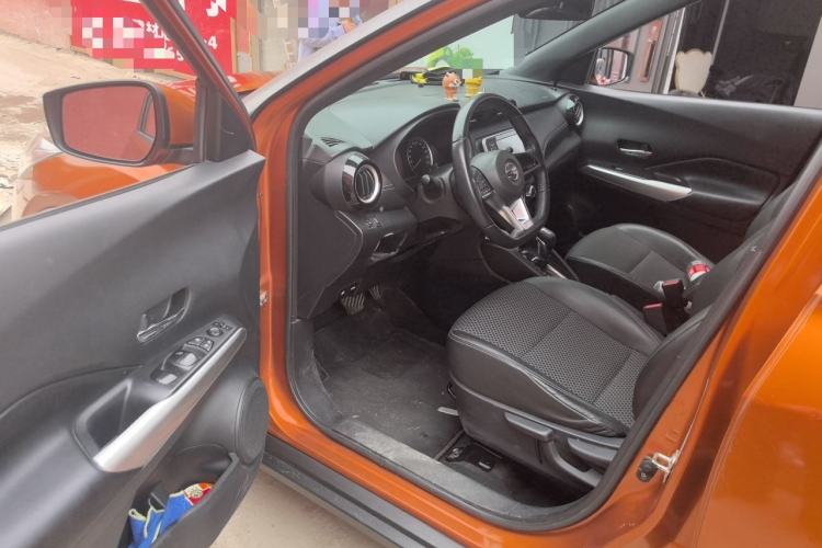 Used Nissan Kicks 2017 1.5L CVT Smart Drive Edition Driver Seat