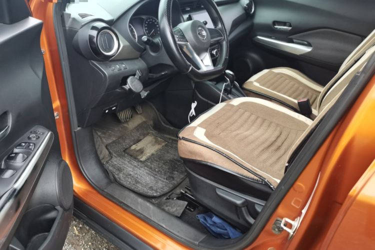 Used Nissan Kicks 2017 1.5L CVT Cool Enjoy Edition Driver Seat