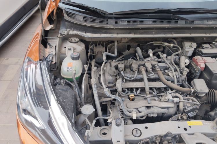 Used Nissan Kicks 2017 1.5L CVT Smart Drive Edition Engine Bay Right