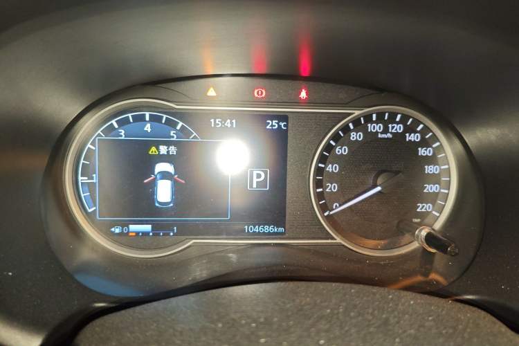 Used Nissan Kicks 2017 1.5L CVT Smart Drive Edition Instrument Cluster