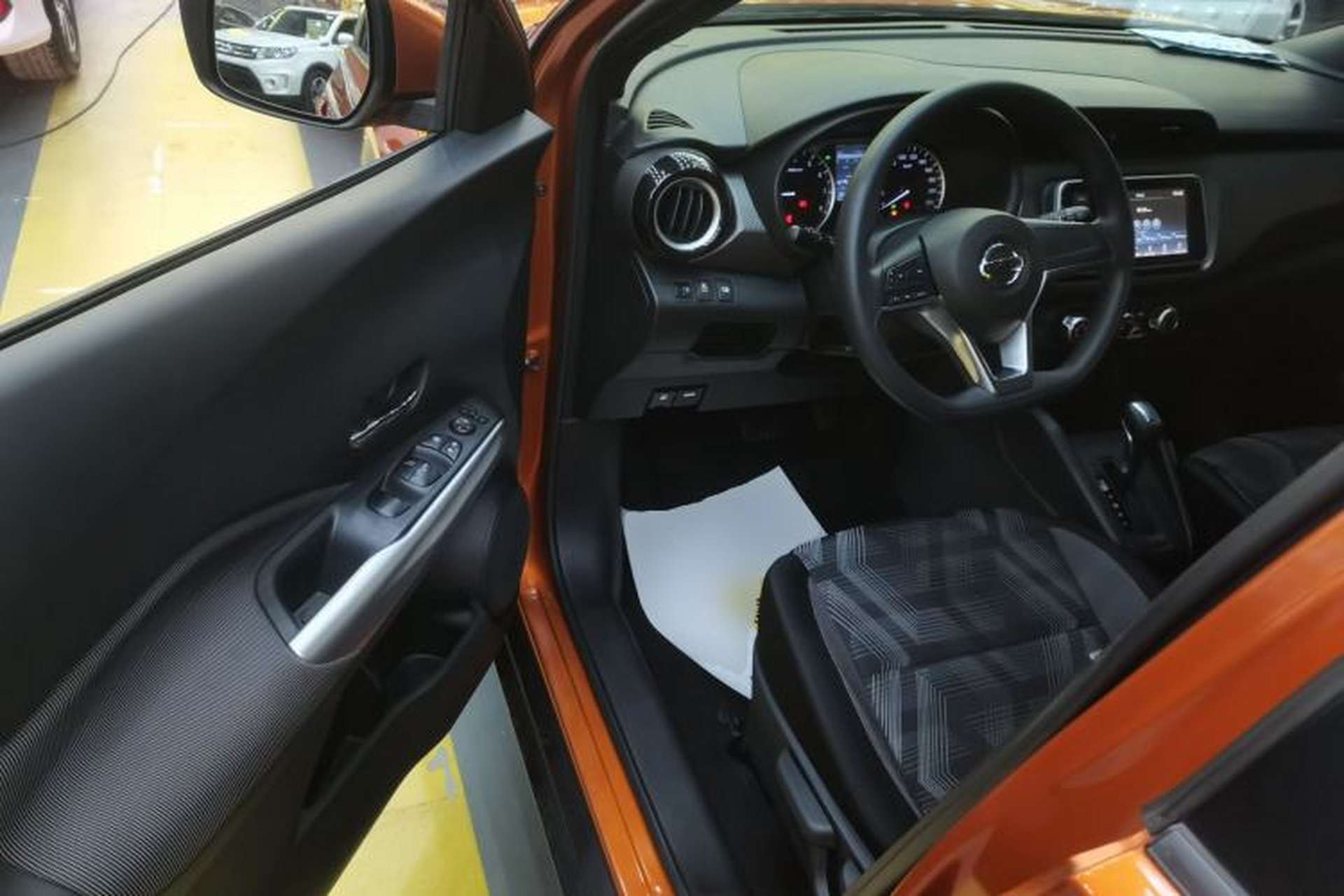 Used Nissan Kicks 2017 1.5L CVT Cool Enjoy Edition Interior 3